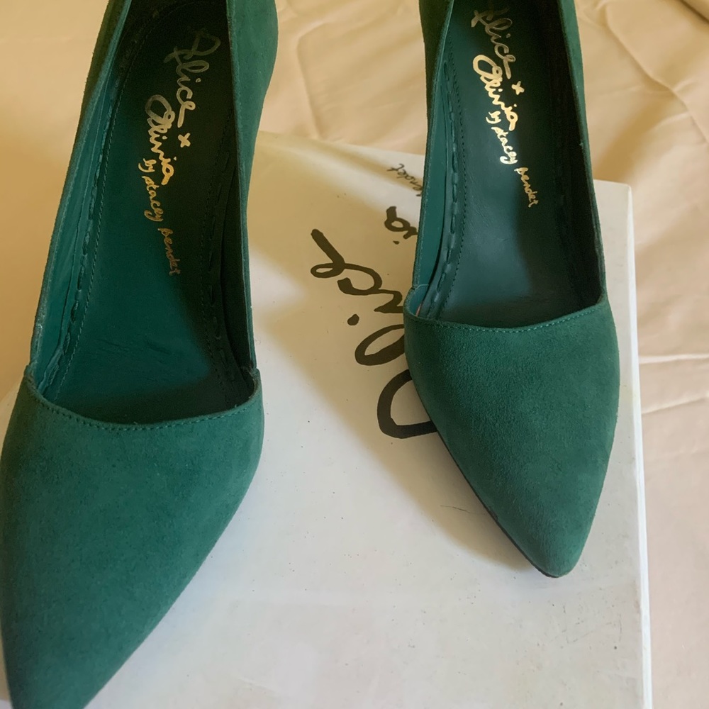 Alice & Olivia pumps